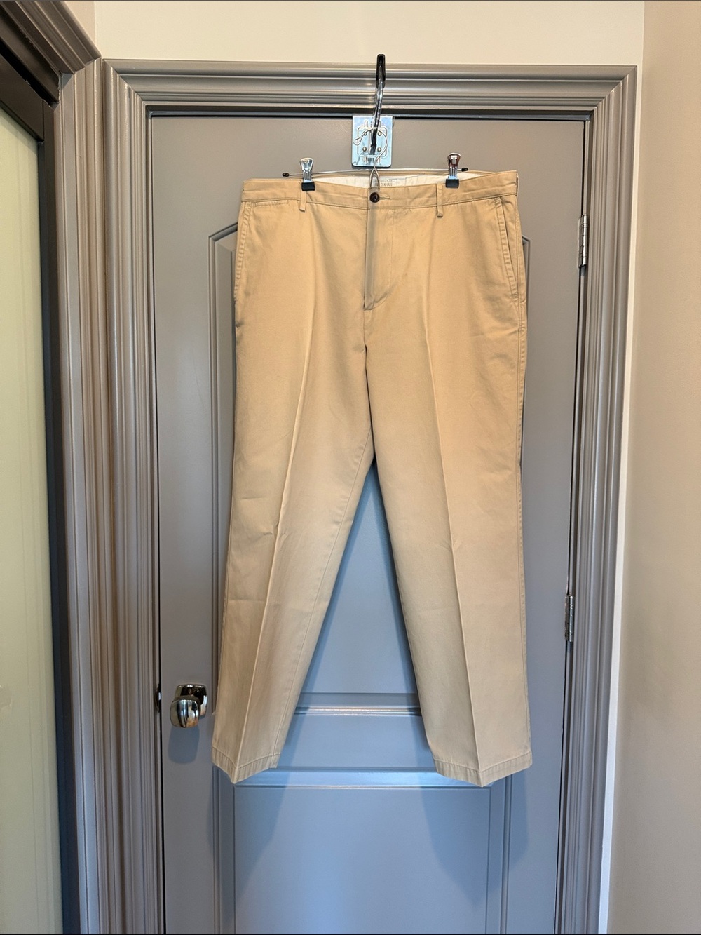 Dockers Khaki Straight Fit Chinos